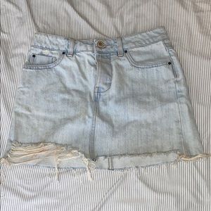 LIGHT WASH DISTRESSED DENIM SKIRT